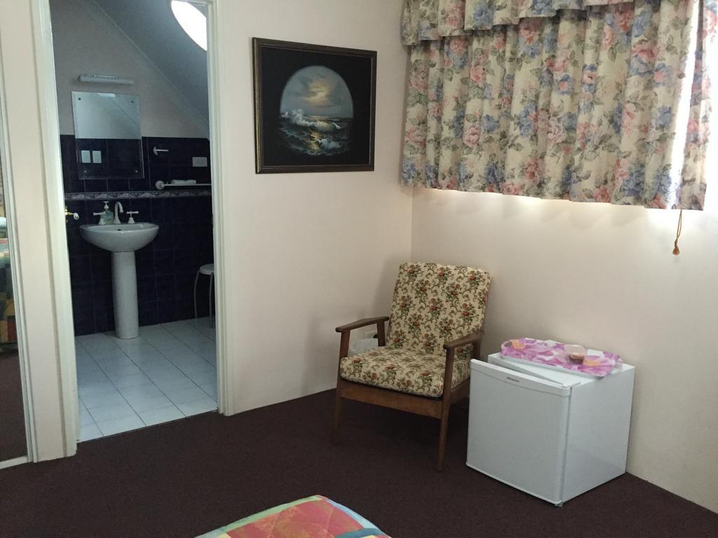 Aarn House B&B Airport Accommodation Perth Exteriér fotografie